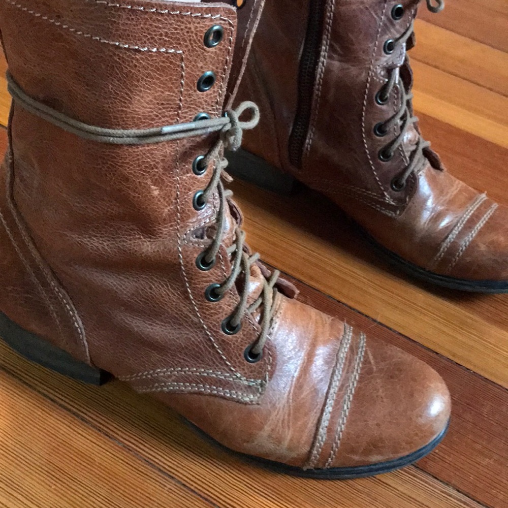 Steve Madden Boots Size 9M chestnut leather